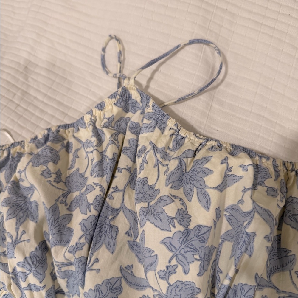 MARBLE Blue and Cream Floral Halter Romper - Picture 4 of 9